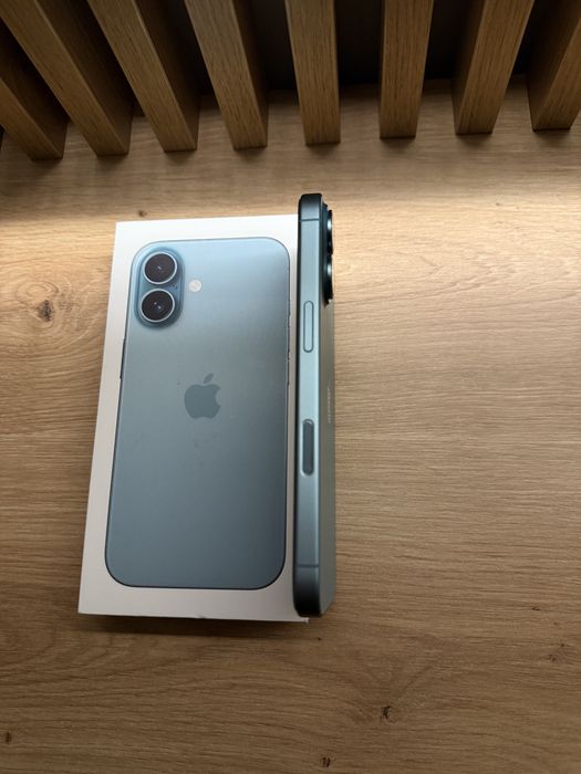 iPhone 16 | 128GB | Teal | Full Box | 90% Battery | Factura