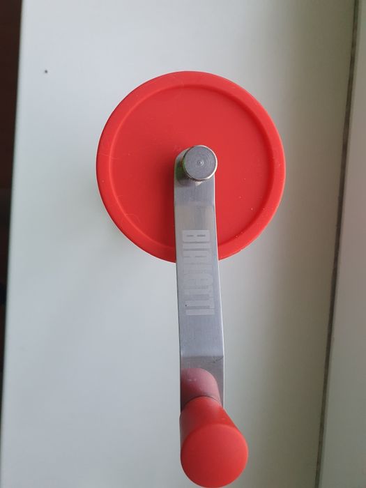 Ручная кофемолка bialetti