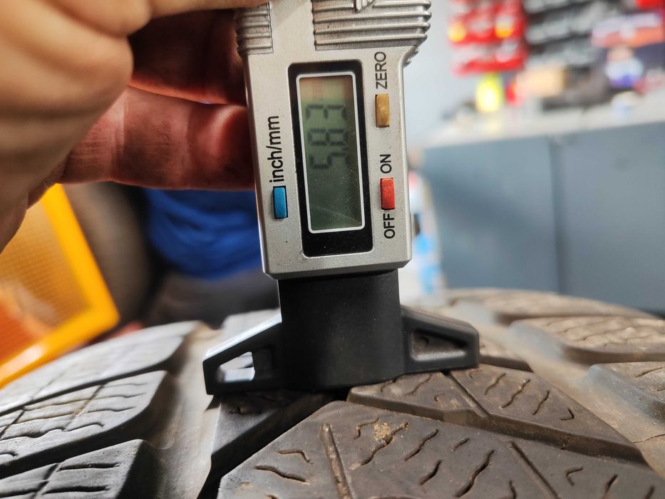 2бр. зимни гуми 255/45/19 Pirelli