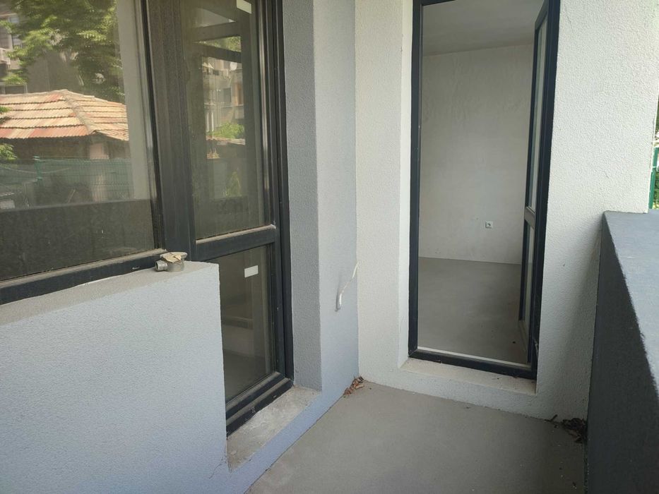 Продава се Двустаен апартамент в Търговище, Център - 70 кв.м за 1232 €/кв.м - Снимка #3