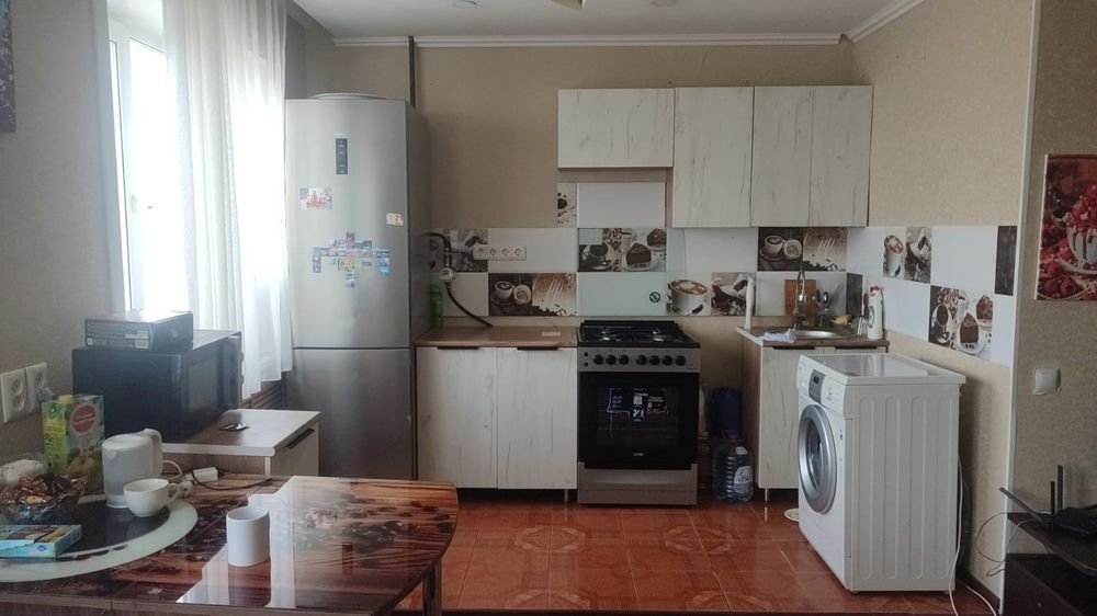 2 к квартиры кухня студия. 52 КВ метра. М-н центральный 45. 4этаж в 9 - View 2