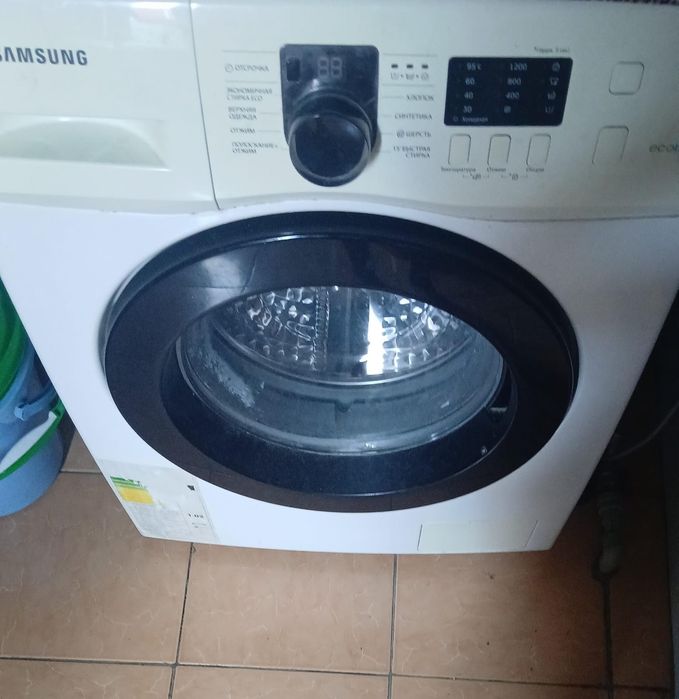 Продам стиралку samsung б/у