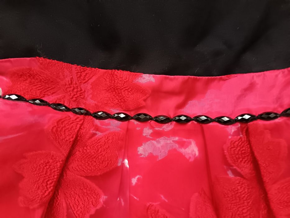 Jake's Красива рокля