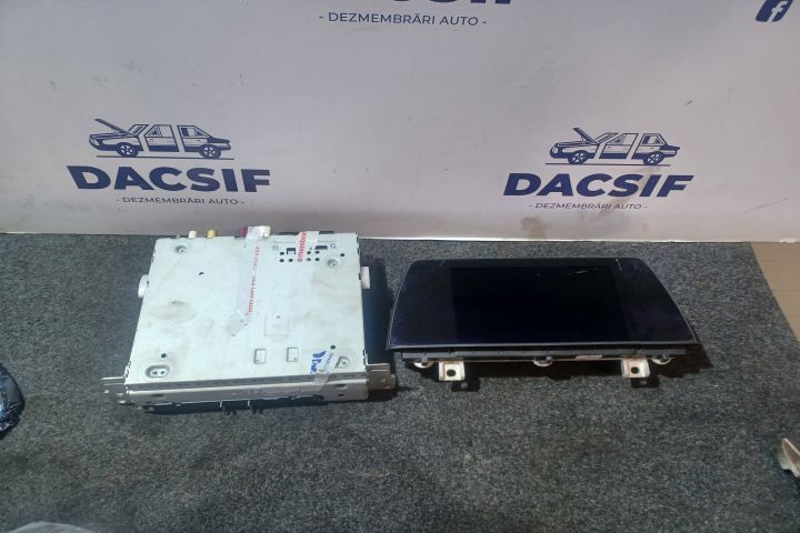 Radio cd cu navigatie si butoane comenzi 9299268 01 9292247 Display B