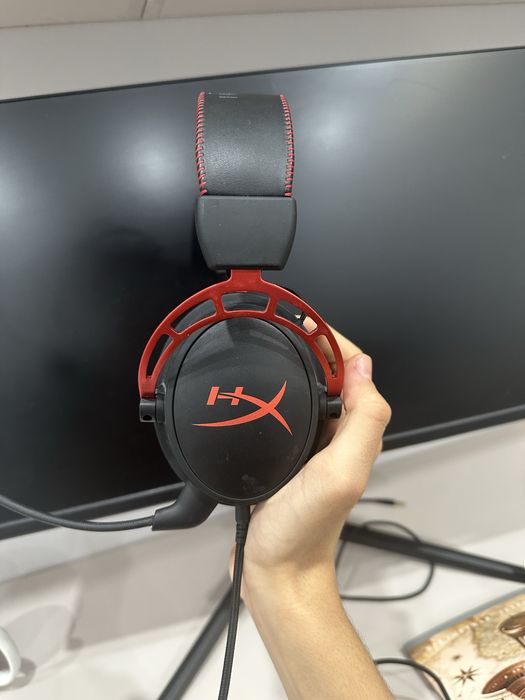 Продам HyperX Cloud Alpha 2