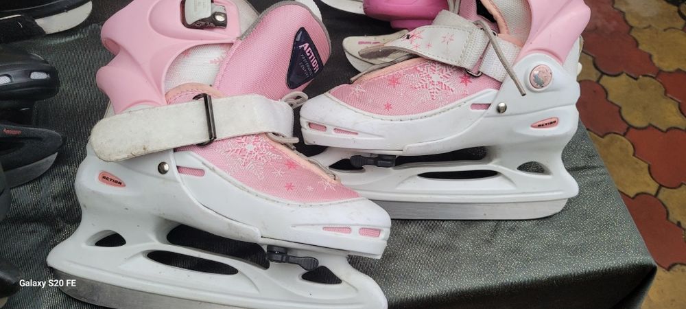 Patine oxelo reglabile diferite marimi!!!