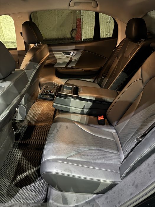 Hongqi EQM5 сотилади