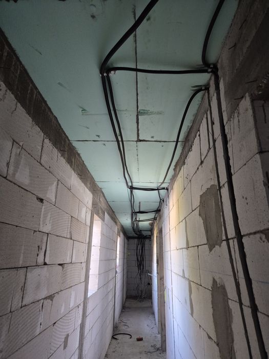 Construcții, instalații electrice,sanitare, asistență 24/24