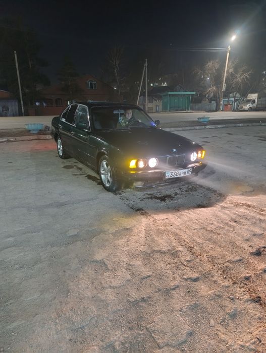 Продам BMW e34 520I