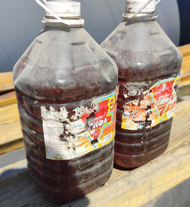 Олифа "Оксоль" по 5 литров.