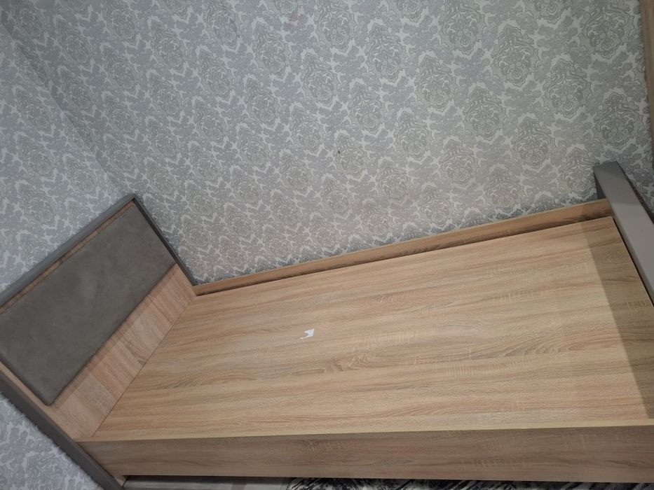 Продам кровати,90×200