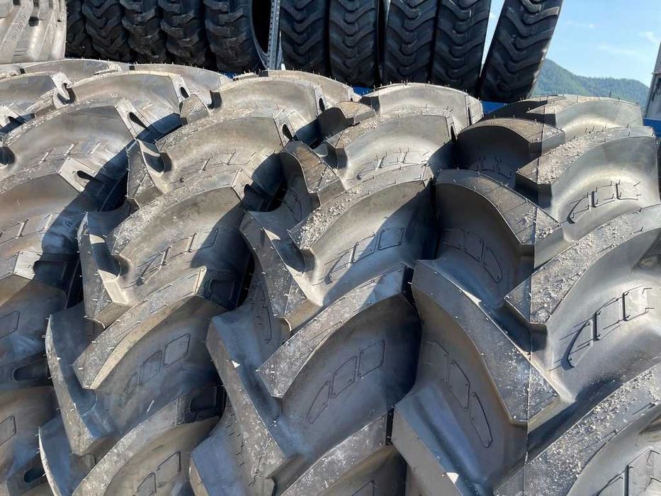 Cauciucuri noi 14.00-38 Farm Special marca BKT pentru tractor U650