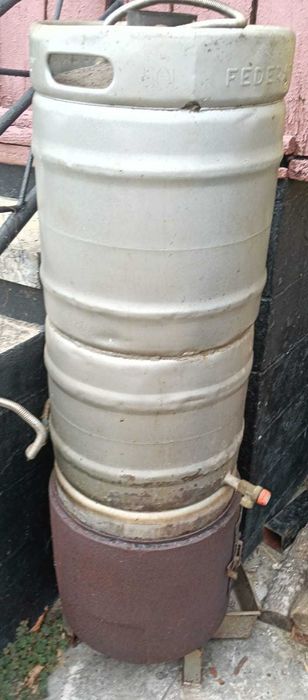 Boiler pe lemne-de 120l-functioneaza f bine; preț 600 lei.Boilerul se afla la Călimănești