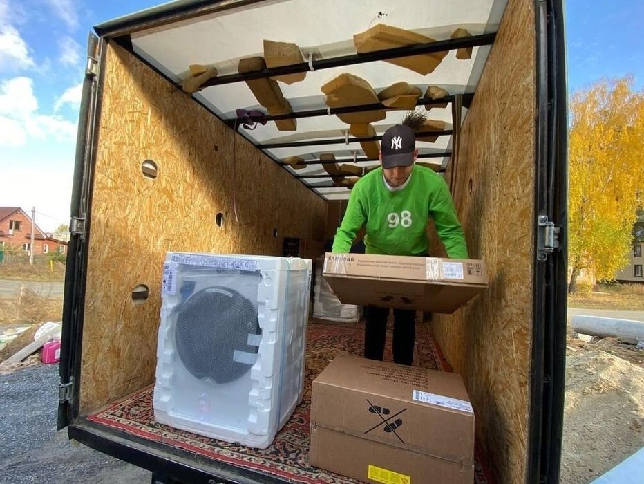 Professional yuk ko'taruvchilar xizmati Qavatga ko'tarish va tushurish