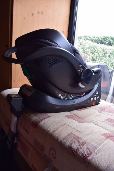 Scoica Auto si baza Isofix FreeON