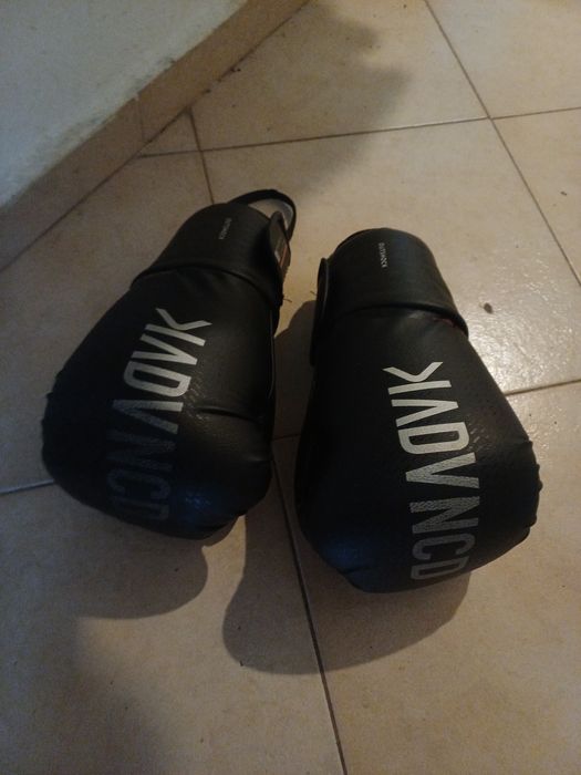 Боксови ръкавици 12oz – Отлично състояние
