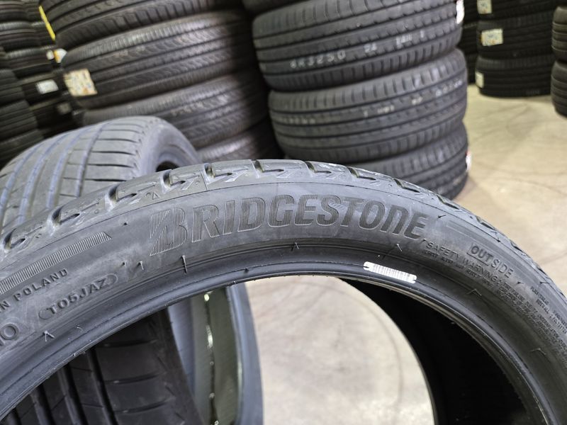 225/40/19 BRIDGESTONE 2бр