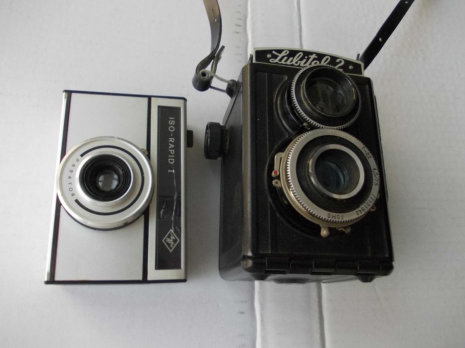 2 aparate de fotografiat vechi de colectie