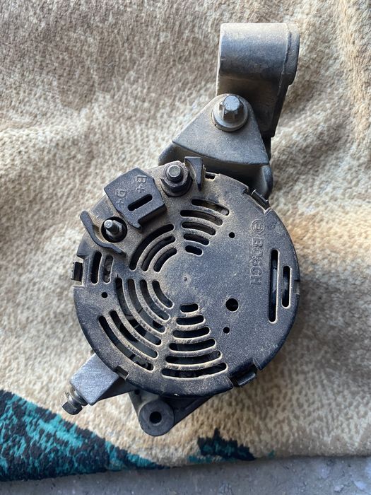 Генератор BOSCH