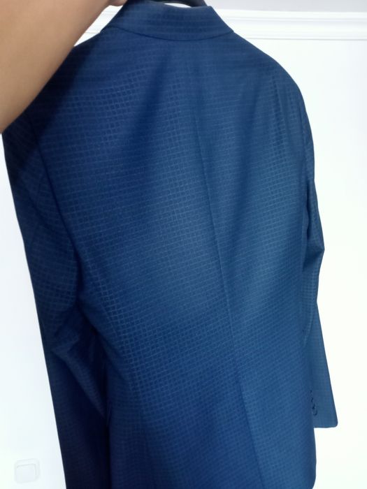 Продам костюм 46 размера СРОЧНО