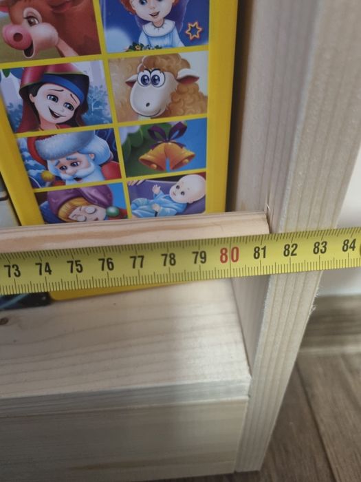 Biblioteca, raf pentru carti Montessori