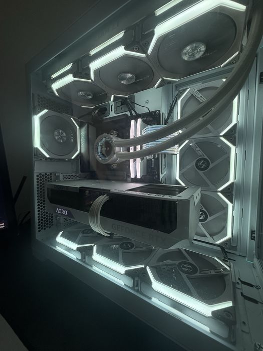 Setup complet PC gaming RTX 4080 + Samsung Odyssey Neo G9”