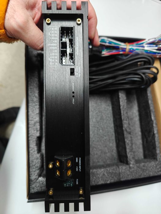 Vand amplificator auto AWAVE DSP 6V4, by STEG, NOU, NEMONTAT, GARANTIE