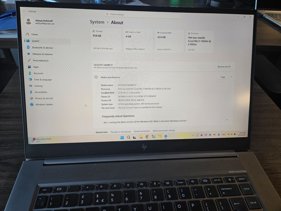 HP Zbook Studio G8 / i7-11850H / 32GB / Nvidia RTX A2000 / 1TB SSD