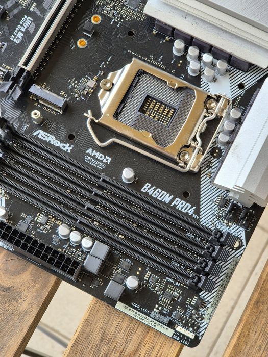 ASRock B460M Pro4 – LGA1200, B460, DDR4, mATX
