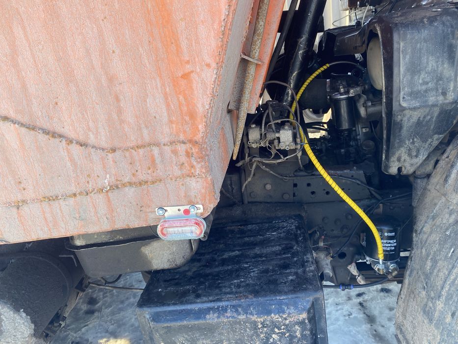 Продам камаз самосвал