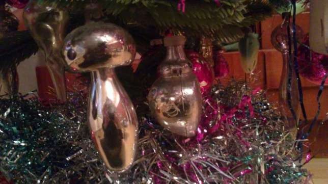 Продам ёлку с игрушками