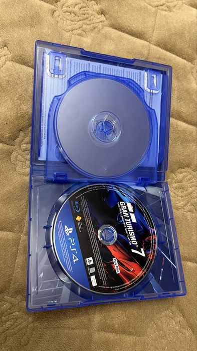 Gran Turismo 7 для PS4 — 2 диска