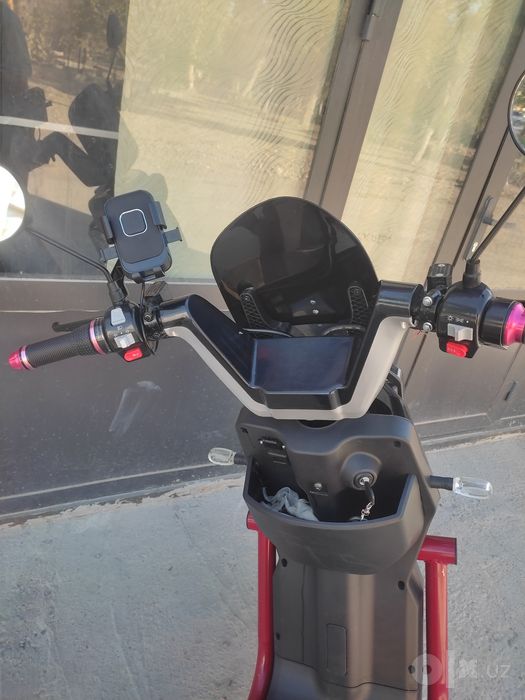 skuter drongo long versiya