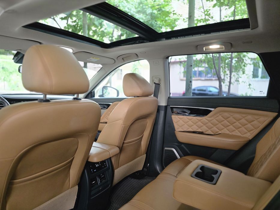 Nissan Venucia Гибрид 2023 год Full Options