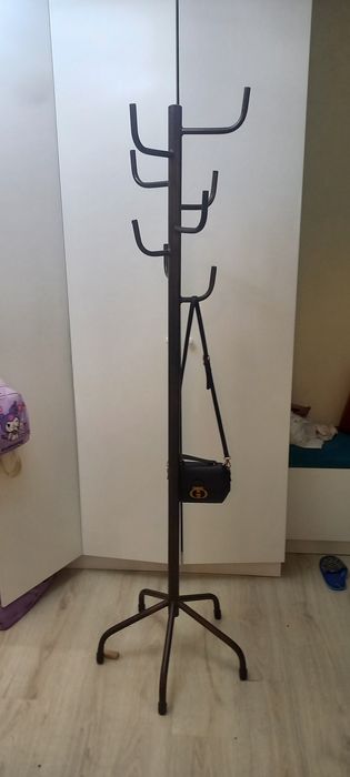 Вешалка для прихожий