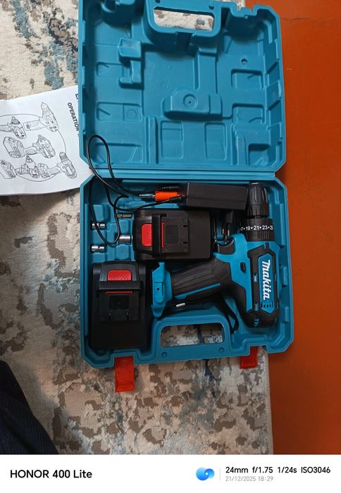 Продам шрупаверт новый не исползван комлект