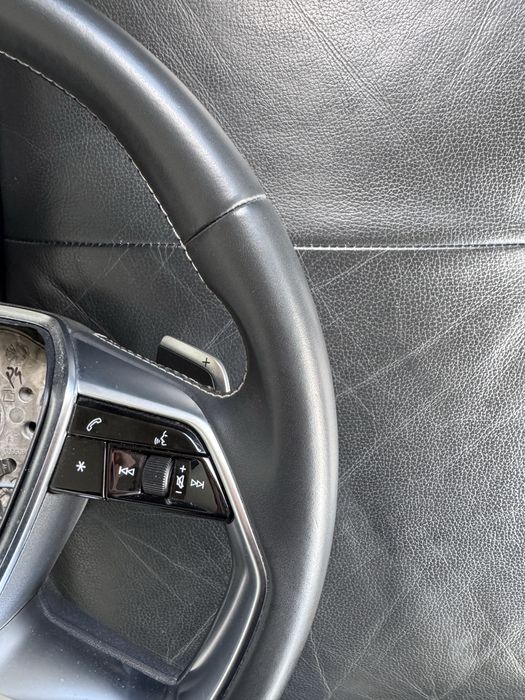 Оригинален волан от AUDI S8 2020г 4N D5 A8 A6 A7