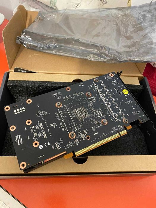 Placa video PowerColor RX6600 defecta