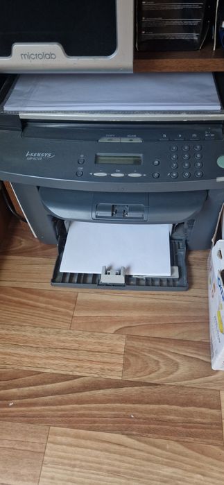 Продам МФУ Canon MF4018