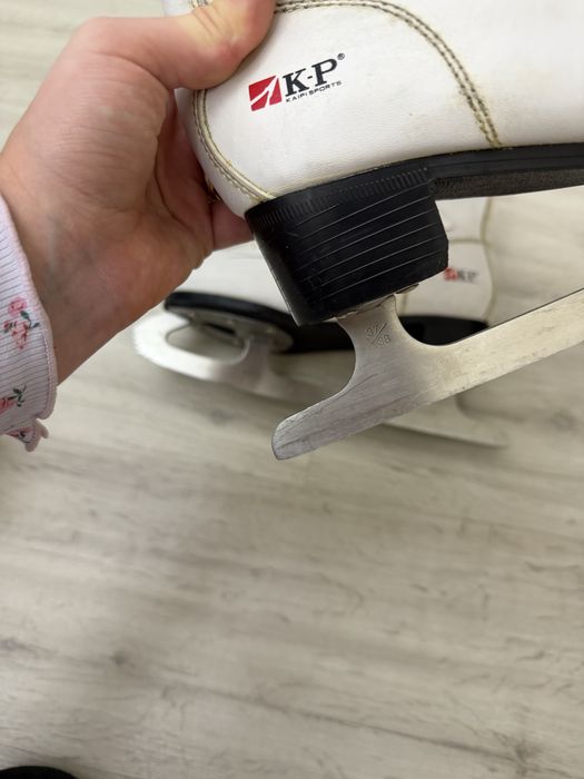 Фигурные коньки