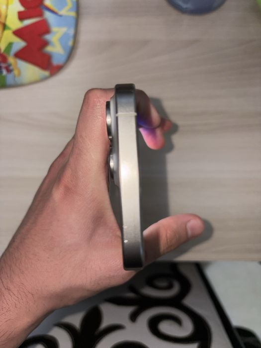 iPhone 15 Pro Maks