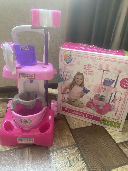 Продам детский набор для уборки