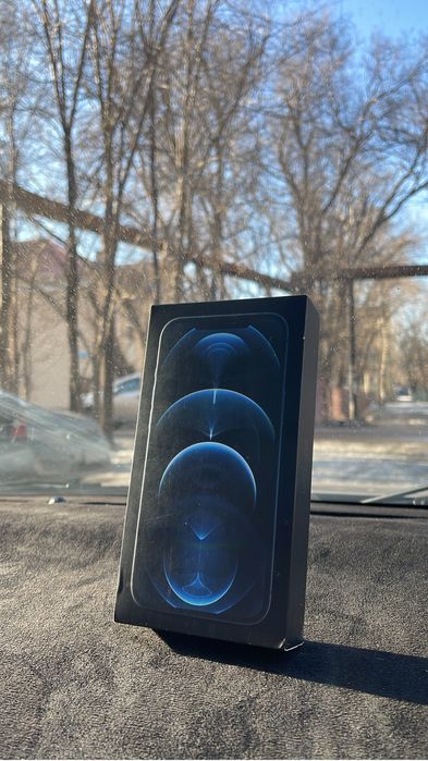 Продаю Iphone 12 pro max