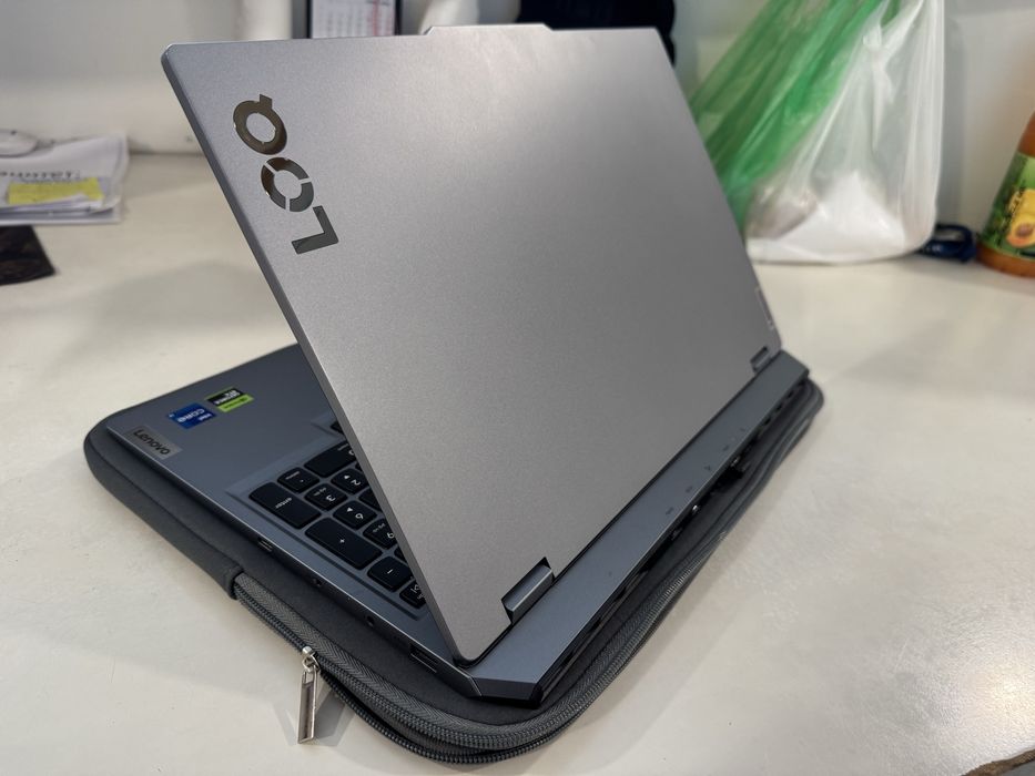Lenovo LOQ 15irx10 32GB GDDR5 RTX5060 (GDDR7) 1TB i7