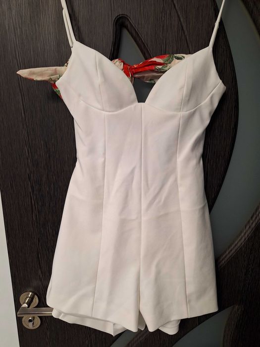 Salopeta eleganta firma Zara. Marimea S.