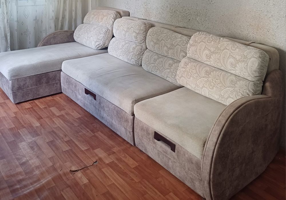 Продам диван б/у есть торг