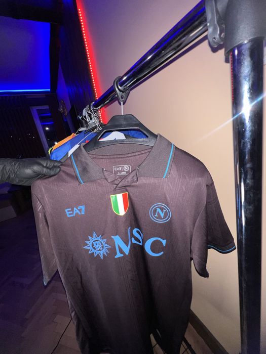 Чисто нови тениски на наполи 25/26