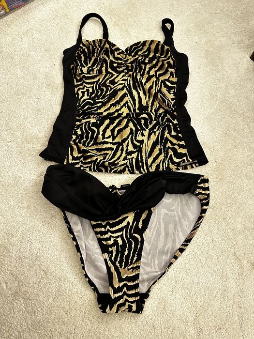 Costum de baie din doua piese masura XL