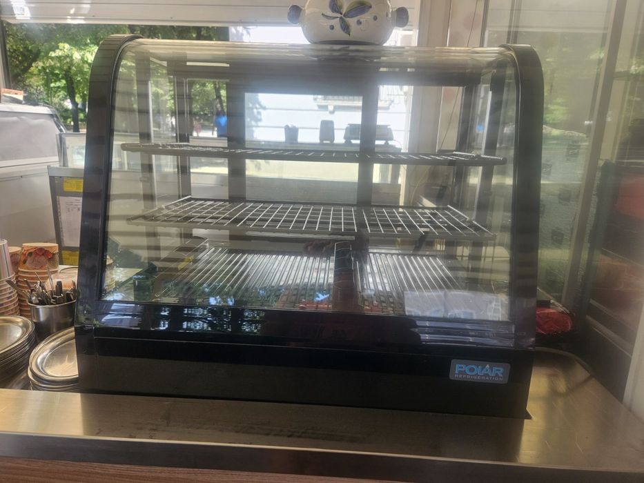 Витрини за торти и сладкиши