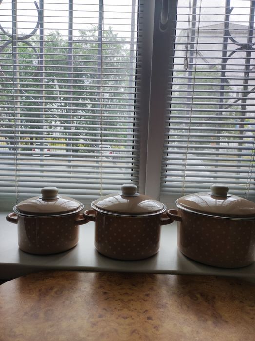 Набор кастрюль бежевый